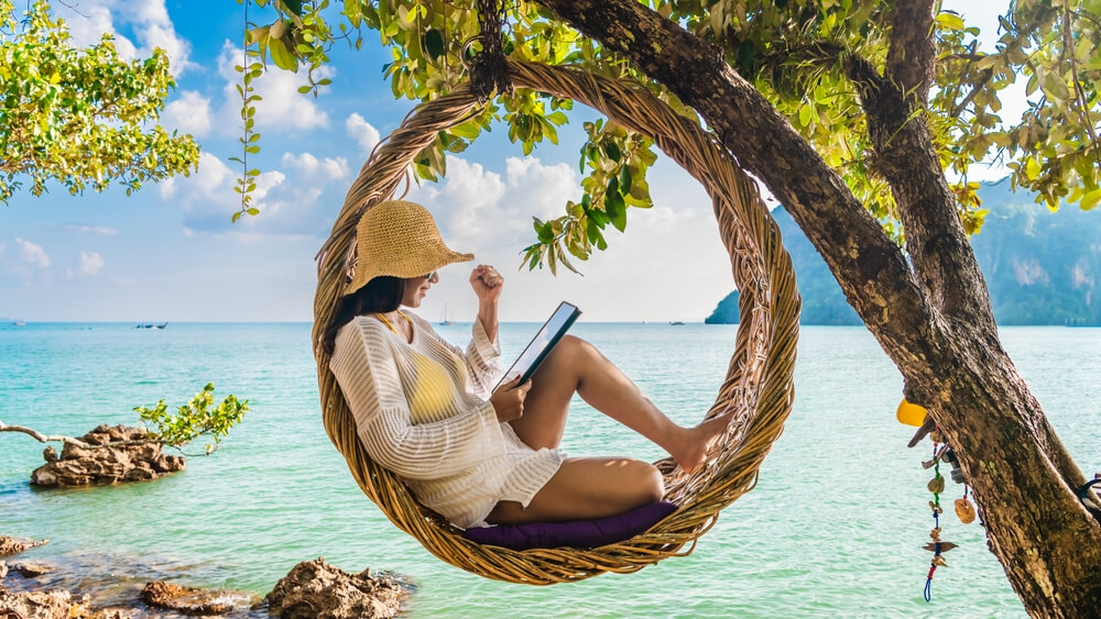Why the Digital Nomad Lifestyle is Getting Popular | ConnectPls