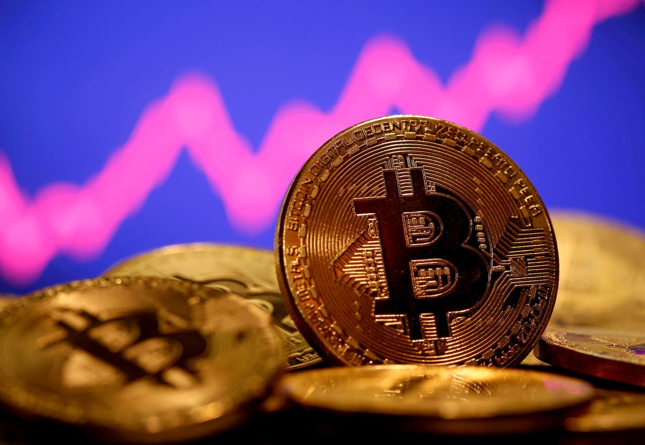 Bitcoin plans to replace cash with official digital currency pushed by Rishi Sunak | The Sun